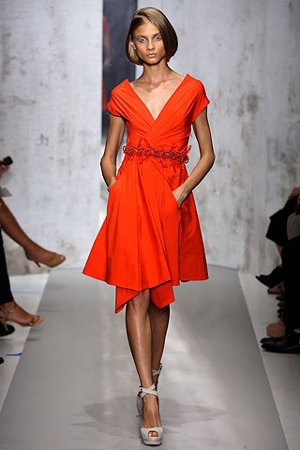 Donna Karan crvena haljina